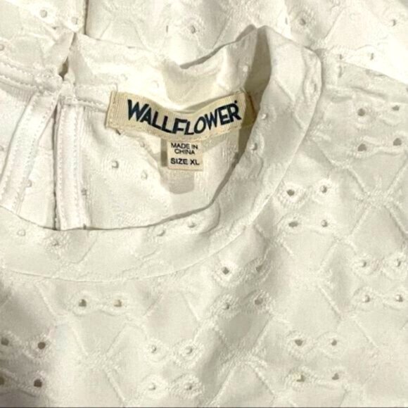 FINAL Wildflower White Eyelet Sleeveless Dress NWOT - Picture 2 of 4